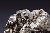 Free idiomorphe crystals photo, public domain mineral CC0 image.