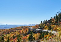 The Linn Cove Viaduct, a 1243-ft. concrete segmental bridge on the Blue Ridge Parkway, near Linville, North Carolina. Original image from <a href="https://www.rawpixel.com/search/carol%20m.%20highsmith?sort=curated&amp;page=1">Carol M. Highsmith</a>&rsquo;s America, Library of Congress collection. Digitally enhanced by rawpixel.