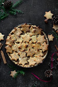 Christmas apple tart with honey and mixed nuts recipe