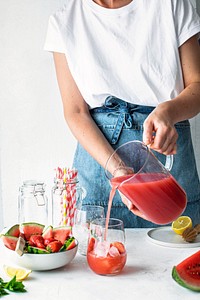 Strawberry watermelon lemonade cocktail recipe