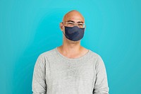Man wearing face mask to prevent Covid 19