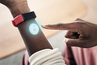 Smartwatch with hologram wearable technology