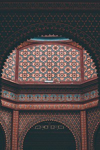 Floral patterned arch. Original public domain image from <a href="https://commons.wikimedia.org/wiki/File:Leo_Manjarrez_2017_(Unsplash).jpg" target="_blank">Wikimedia Commons</a>