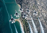 Thunderbirds Delta pilots perform Delta Loop maneuver during the Chicago Air and Water practice Show at Chicago, Ill., Aug. 19, 2016. (U.S. Air Force Photo by Staff Sgt. Jason Couillard) www.dvidshub.net. Original public domain image from Flickr