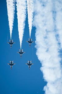 Arctic Thunder Open House July 1, 2018The U.S. Air Force Thunderbirds perform during the Arctic Thunder Open House at Joint Base Elmendorf-Richardson, Alaska, July 1, 2018. During the biennial open house, JBER opens its gates to the public and hosts multiple performers including the U.S. Air Force Thunderbirds, JBER Joint Forces Demonstration and the U.S. Air Force F-22 Raptor Demonstration Team. (U.S. Air Force photo by Airman 1st Class Jonathan Valdes Montijo). Original public domain image from Flickr