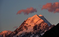 Sunset. Aoraki / Mount Cook NZ.