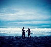 Businessmen Commitment Handshake Beach Relaxatiion Concept
