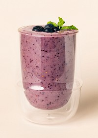 Fresh blueberry and acai smoothie