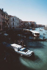 Original public domain image from <a href="https://commons.wikimedia.org/wiki/File:Grand_Canal,_Venice,_Italy_(Unsplash).jpg" target="_blank" rel="noopener noreferrer nofollow">Wikimedia Commons</a>