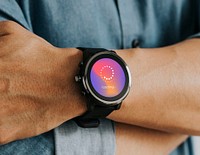 Man wearing smartwatch mockup, editable screen psd