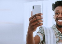 Young black man taking a selfie