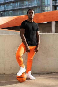 Simple black t-shirt streetwear men&rsquo;s fashion apparel outdoor shoot