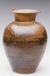 Sankampang Jar, porcelaneous stoneware.. Original from the Minneapolis Institute of Art.