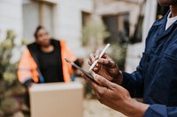 Removal service worker ticking checklist