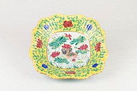 Foliated square dish with madarin ducks in lotus pond, China