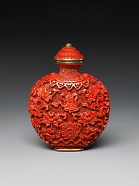 Snuff bottle with Buddhist emblems