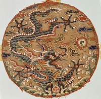 Medallion with Five-Clawed Dragon (long)