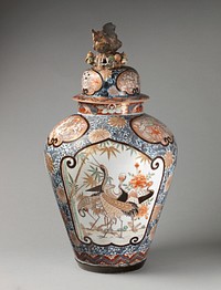 Baluster-shaped vase (part of an assembled garniture)