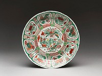 Plate with vase of flowers, China