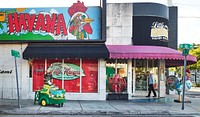                         A street vendor awaits customers on Calle Ocho (SW 8th Street), the vibrant artery of the historic Little Havana neighborhood of Miami, Florida                        