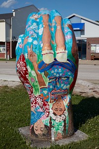                         Outdoor art at the Artisan Village, a cluster of sculptors', weavers', jewelery designers' and other artists' shops in Berea, Kentucky                        