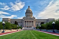                         The Kentucky State Capitol in Frankfort, designed by architect Frank Mills Andrews and completed in 1909                        