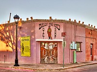                         A historic gift-shop building on the plaza of Mesilla (locally called Old Mesilla), a historic town adjacent to Las Cruces, the hub city of southern New Mexico                        