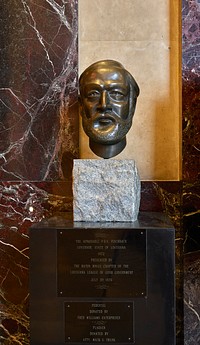                         Bust of P.B.S. Pinchback in the Louisiana Capitol's Memorial Hall in Baton Rouge                        