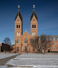                         In the central-western North Dakota stretch of North Dakota where Richardton lies, it's not unusual to find interesting small country churches, not this sort of grand structure                        