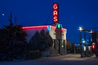                         The 1936-vintage Kensinger service station, still operating in Grand Island, Nebraska, as of 2021, serving primarily trucks from nearby UPS and U-Haul locations and other trucking operations along U.S. 30, the old Lincoln Highway                        