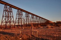                         A portion of the Burlington Northern Railway's abandoned Gassman Coulee Trestle outside Minot (pronounced MINE-ott), the principal city in north-central North Dakota whose metropolitan are sprawls across three counties                        