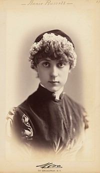 Annie Russell