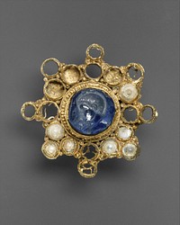 Brooch with Intaglio of an Emperor