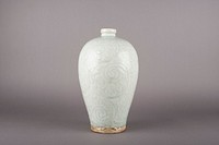 Prunus Vase meiping with Design of Leafy Scrolls