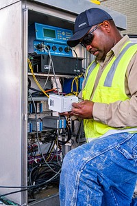 GRIDSMART traffic signal actuator installation at 5th and Greene Streets, June 5, 2018. Original public domain image from Flickr