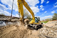 Town Creek Culvert project amid the COVID-19 pandemic with box culvert installation occurring at Evans Street/Reade Circle and Regenerative Stormwater Conveyance work being performed between 3rd and 4th Streets. March 18, 2020. Original public domain image from Flickr