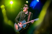 Evening concert with Jake Sutton and Eric Paslay, PirateFest, 2022. Original public domain image from Flickr