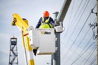 Greenville Engineering staff install radar-based detectors to improve signal changes at Fire Tower Rd and Ashcroft Dr on Wednesday, November 2. Original public domain image from Flickr