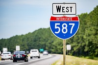 I-587 Unveiling traffic sign
