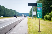 I-587 Unveiling traffic sign