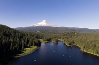 O-Mt Hood Trillum Lake.