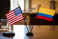 Flag of the United States and Colombia.