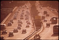 H-1 (or Lunalilo) freeway, October 1973. Photographer: O'Rear, Charles. Original public domain image from Flickr