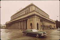 Chicago's Union Station in the heart of the city, June 1974. Photographer: O'Rear, Charles. Original public domain image from Flickr