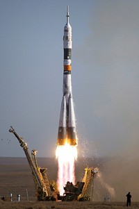 JSC2006-E-40672 (18 Sept. 2006) --- The Soyuz TMA-9 spacecraft launches from the Baikonur Cosmodrome in Kazakhstan Sept. 18, 2006 carrying a new crew to the International Space Station. The Soyuz lifted off at 10:09 a.m. Baikonur time with astronaut Michael E. Lopez-Alegria, Expedition 14 commander and NASA space station science officer; cosmonaut Mikhail Tyurin, Soyuz commander and flight engineer representing Russia's Federal Space Agency; and spaceflight participant Anousheh Ansari, who will spend nine days on the station under a commercial agreement with the Russian Federal Space Agency.