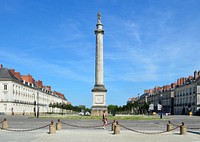 Louis XVI column (statue by Johann Dominik Mahlknecht) - Nantes, France