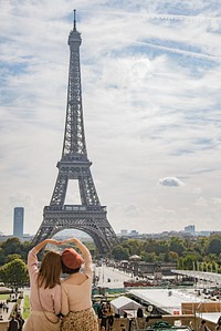 Cute couple, Eiffel Tower. 