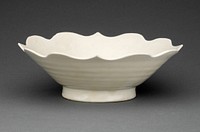 Dish with Flaring, Lobed, and Barbed Rim