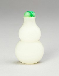 Gourd-Shaped Snuff Bottle