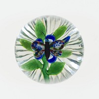 Paperweight by Baccarat Glassworks